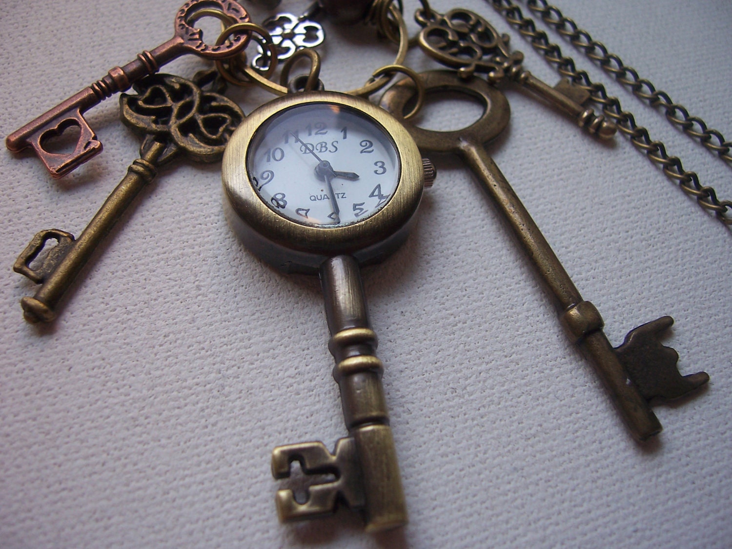 Skeleton key pocket watch real working clock - -key ring - antique style