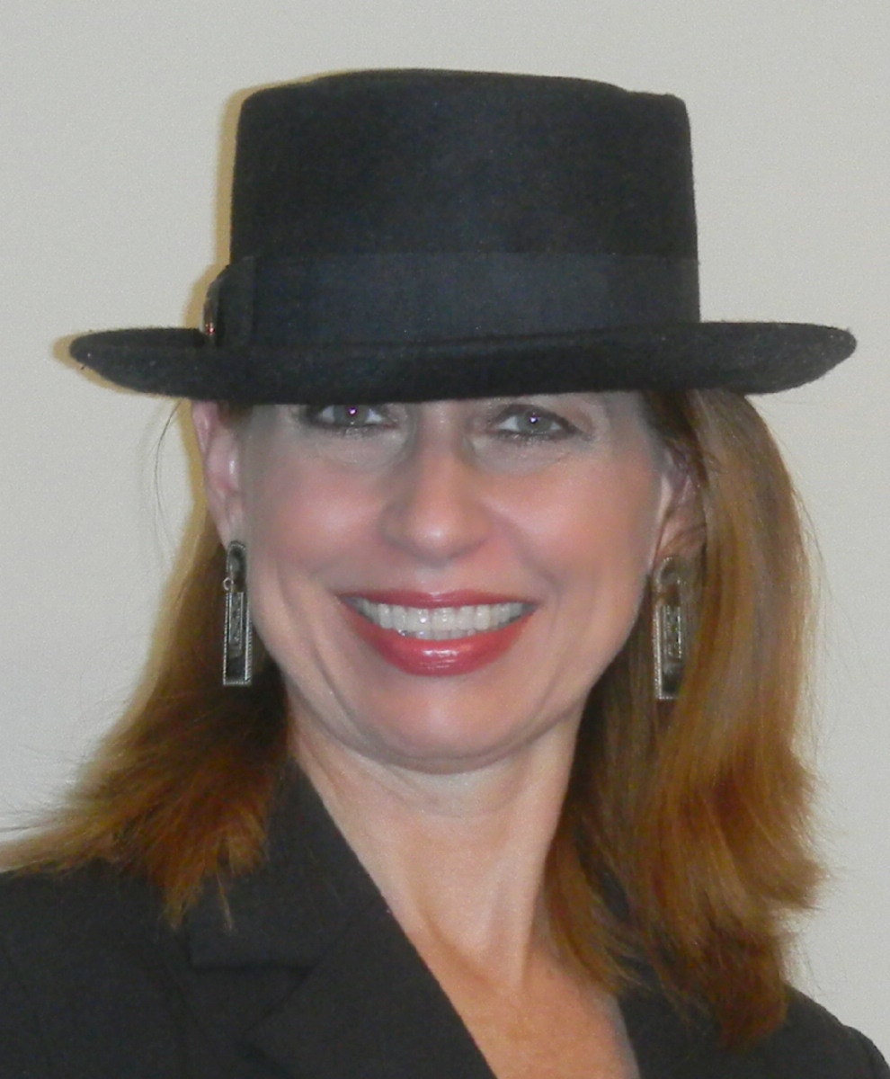 Vintage Hat - Ladies - Black Felt - Gangster/Bolero/Fedora