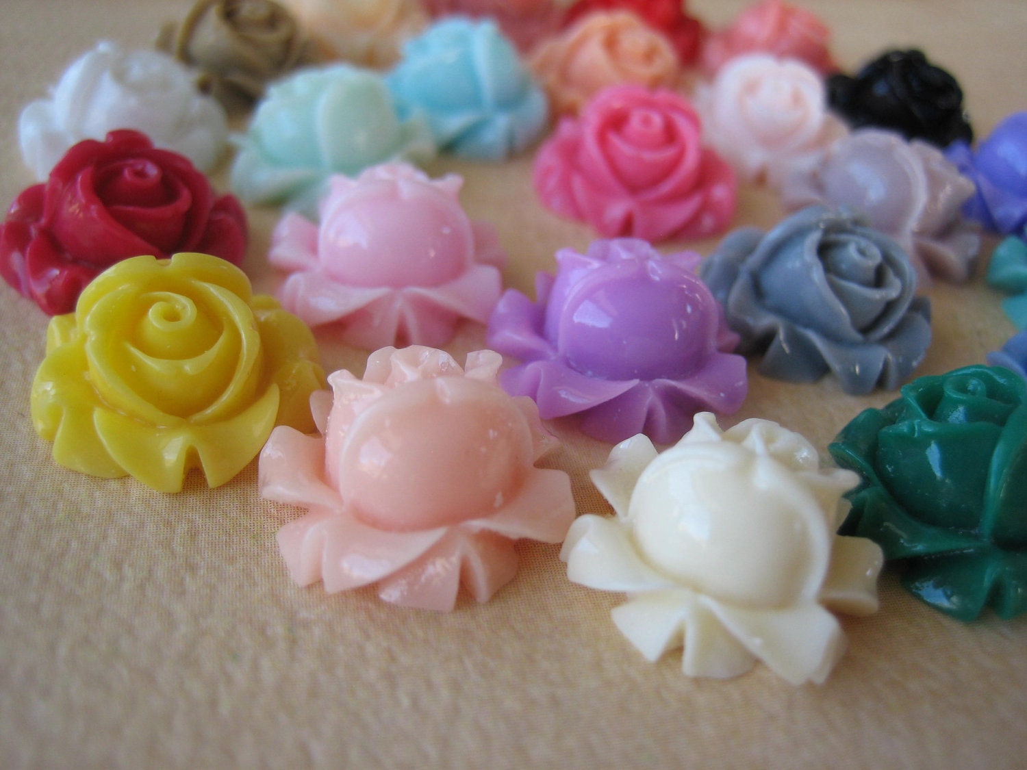 24PCS - Cabbage Rose Flower Cabochons - 15mm - Mixed Colors  - Findings by ZARDENIA