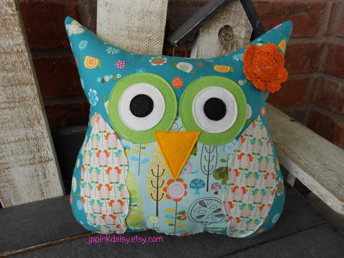 Owl Pillow Chevron / Yellow Gray /Owl Baby Shower Decoration/ Plush/ Pottery Barn / Photo Prop / Stuffed Owl / Chunky