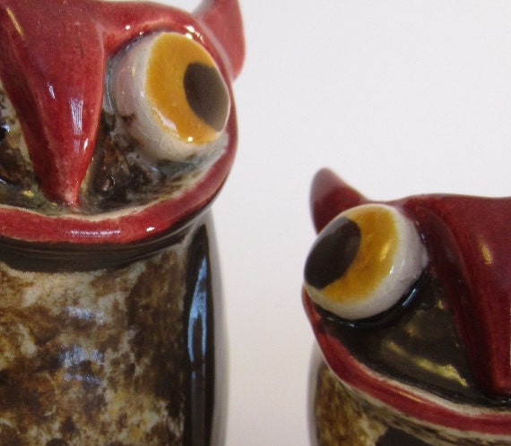 Growls: Pair of glazed ceramic gargoyle owls