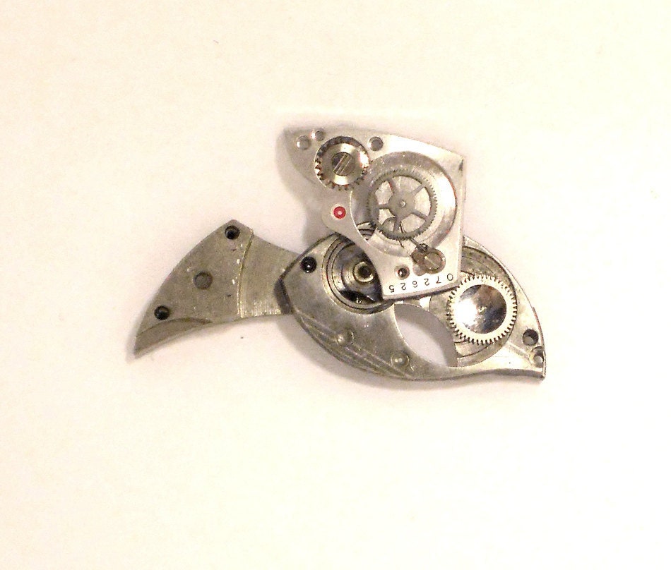 Small Silver Steampunk Bird  (Animal Brooch or Pendant)