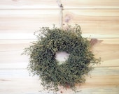 PRIMITIVE Green Herbal Sweet Annie Wreath - Small Country Farmhouse Style - Fragrant and Simple