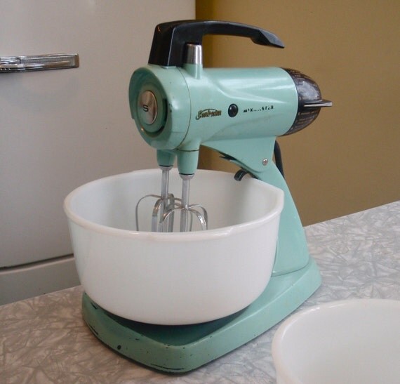 Turquoise Sunbeam Mixmaster Model 12 by OldGreenCanoe on Etsy