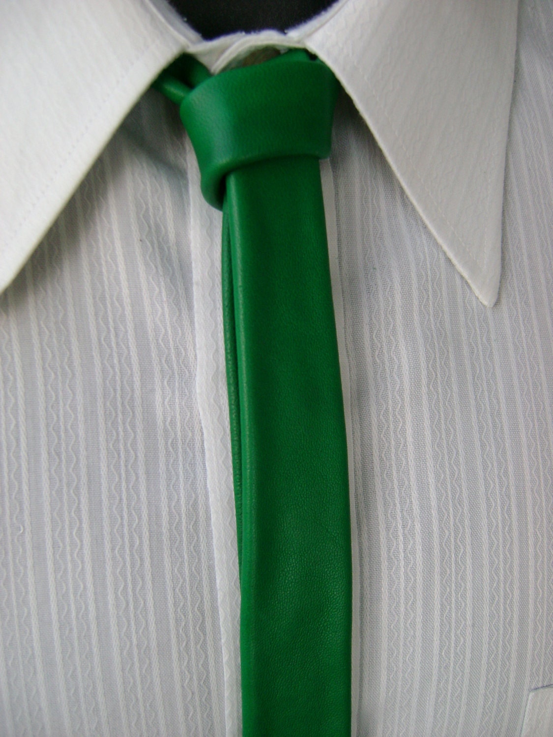 Custom Made Mens Skinny Green Lambskin Leather Tie