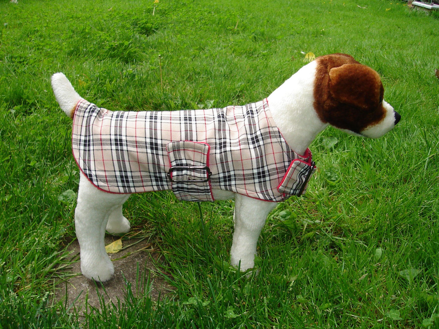 Dog Jacket - No Velcro- Buckle London Plaid Dog Coat- Size Small- 12-14 Inch Back Length