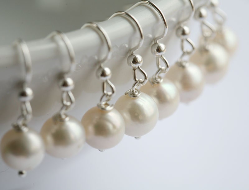 bridesmaid gifts,Set of 5,Wire wrapped pearls,gold earrings,bridal jewelry,wedding jewelry,wedding party gift,mothers gift