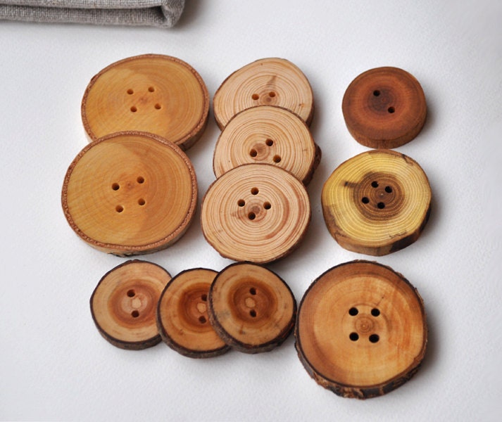 wood buttons - MIX wooden buttons - 11 large buttons