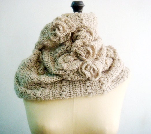 Instant Download CROCHET PATTERN Infinity Loop Circle Scarf PDF Beige Neutral with Roses