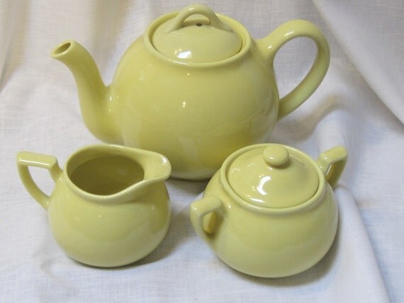Vintage yellow Lipton teapot creamer and by eclectictreasures4u