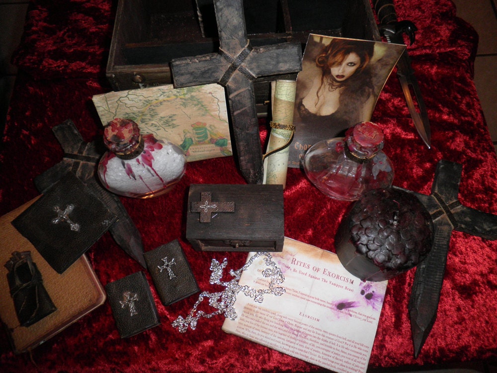 Vampire Killing Kit by CRYSTOBAL Slayer Buffy Twilight True Blood