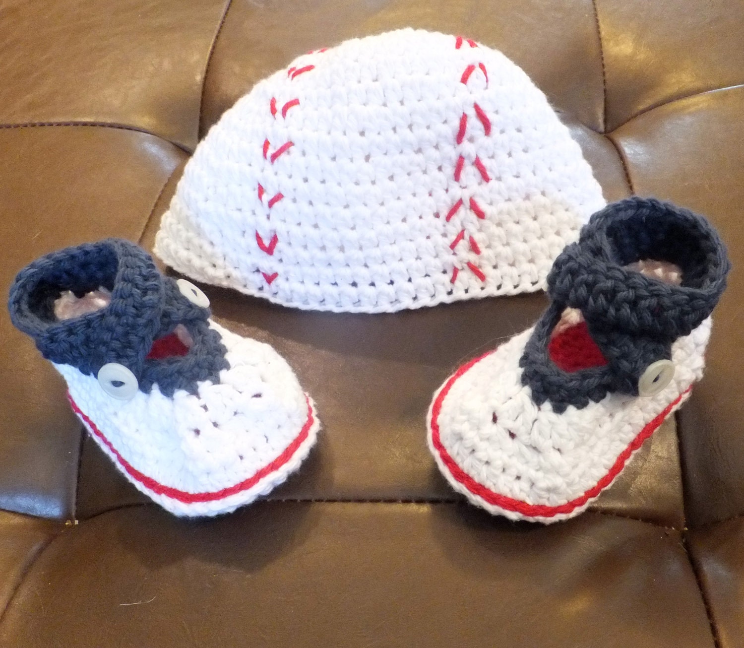 Baseball baby booties and hat - Made to Order