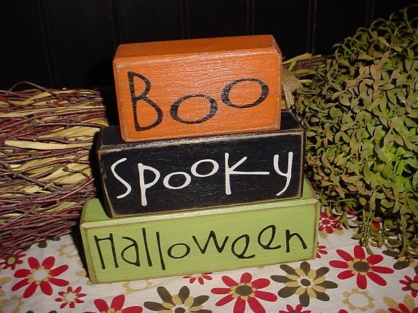 BOO Spooky TRICK or TREAT Halloween  Wood Sign Shelf Blocks Primitive Country Rustic Seasonal Home Decor Gift