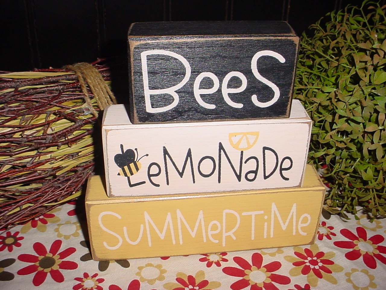 SUMMER Bees Lemonade Summertime SUNSHINE Flowers Primitive Block Sign