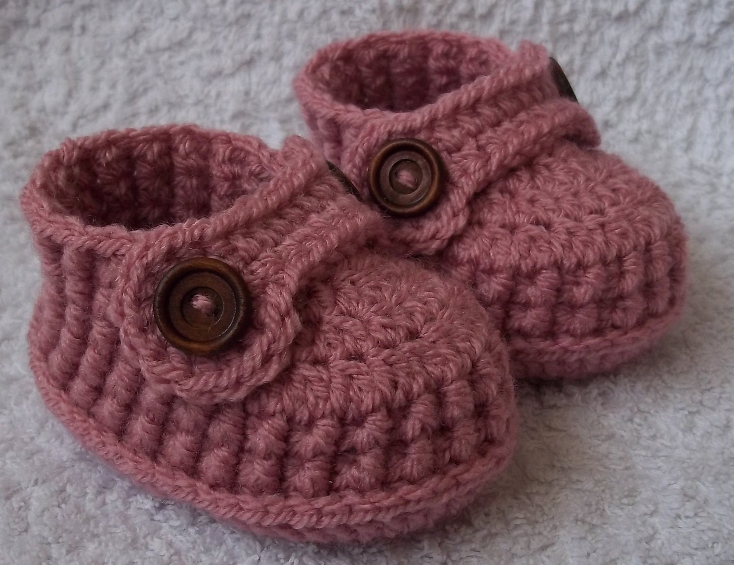 Crochet baby shoes loafers for newborn, 0 to 3 months or 3 to 6 months CHOOSE you SIZE and COLOUR