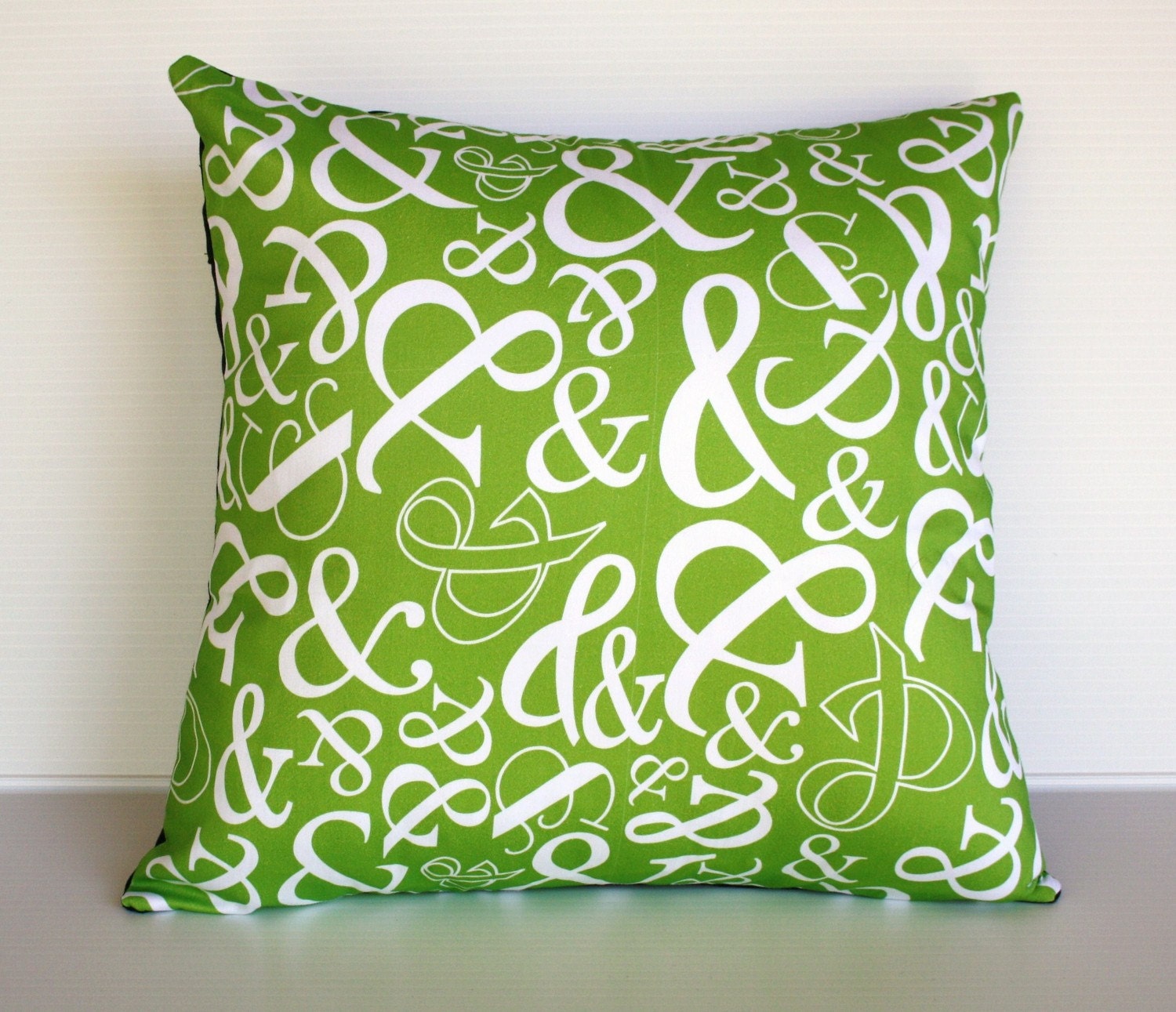 Green decorative pillow, cushion cover Ampersand typography, green, 16 inch, 41cm