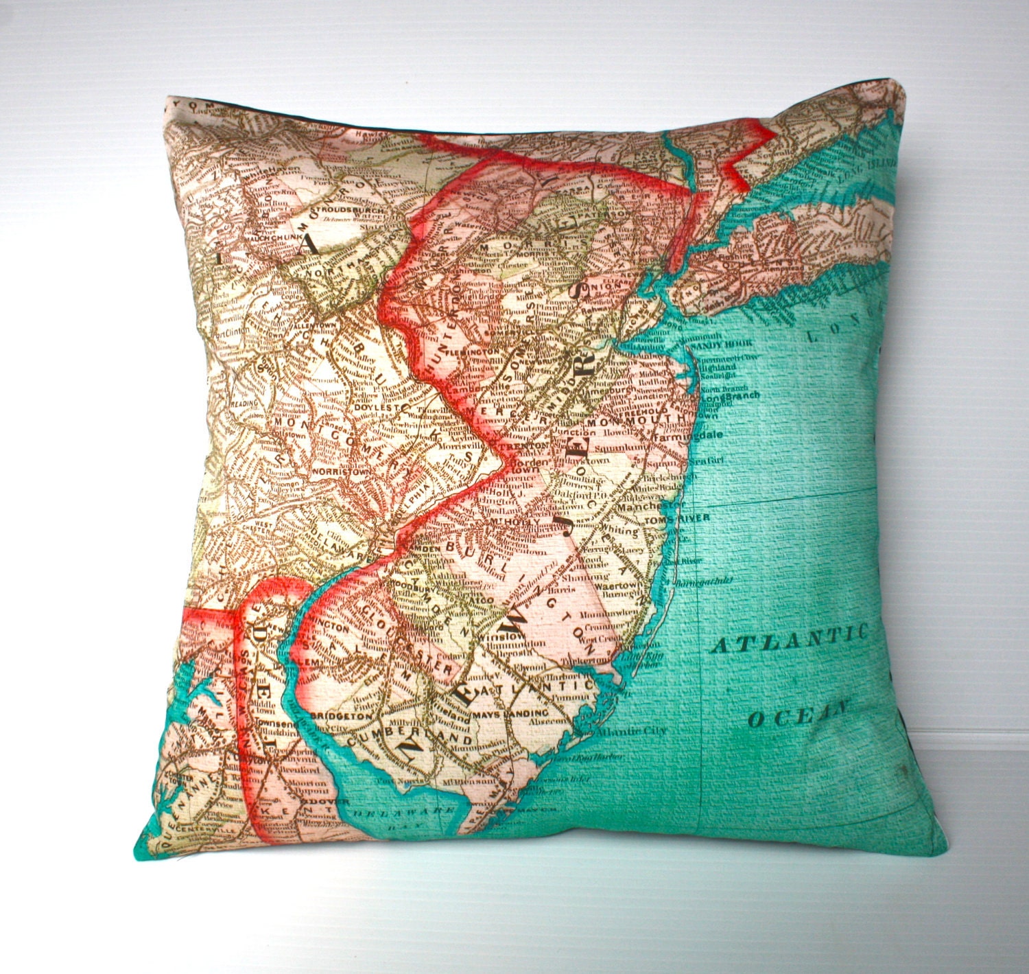 Decorative throw pillow NEW JERSEY map cushion Organic cotton, pillow cover, cushion, 16 x16inch 40cm