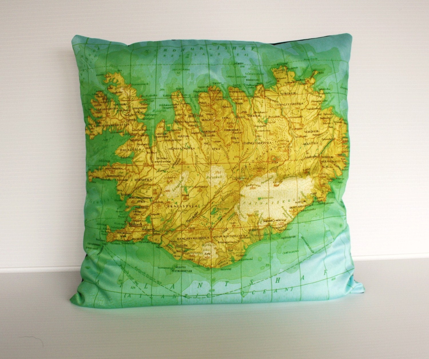 Cushion cover pillow map ICELAND, organic cotton cushion, map pillow, decorative pillow 16x16, throw cushion