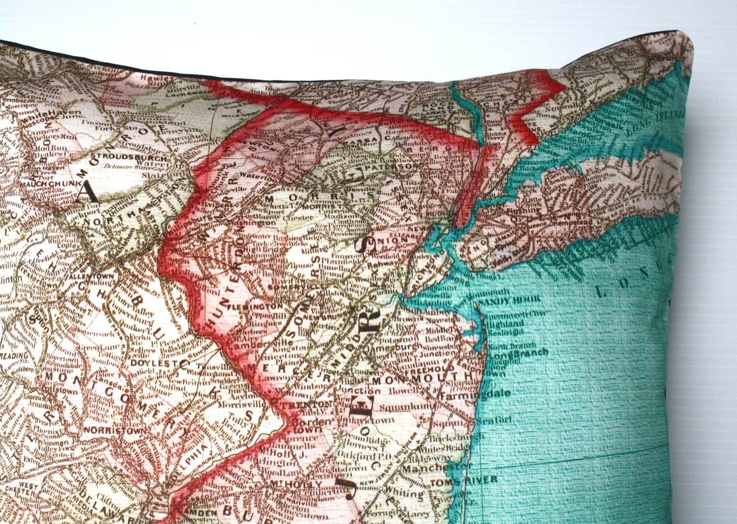 Decorative throw pillow NEW JERSEY map cushion Organic cotton, pillow cover, cushion, 16 x16inch 40cm