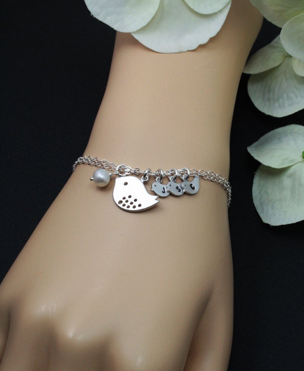 Personalized Silver Bird Bracelet.Mama bird and Baby Birds Silver Bracelet. Grandma Jewelry.
