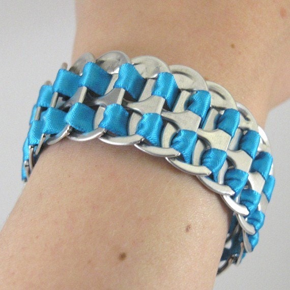 soda tab bracelet - blue, stacked weave,  7  inch