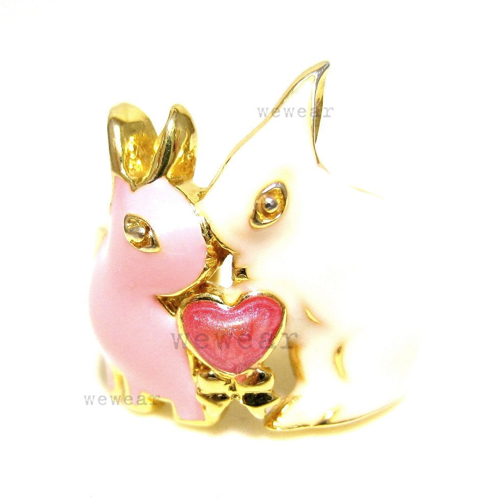 Pastel Pink & White Bunnies Lovers with a Heart Ring - 24k Gold Plated