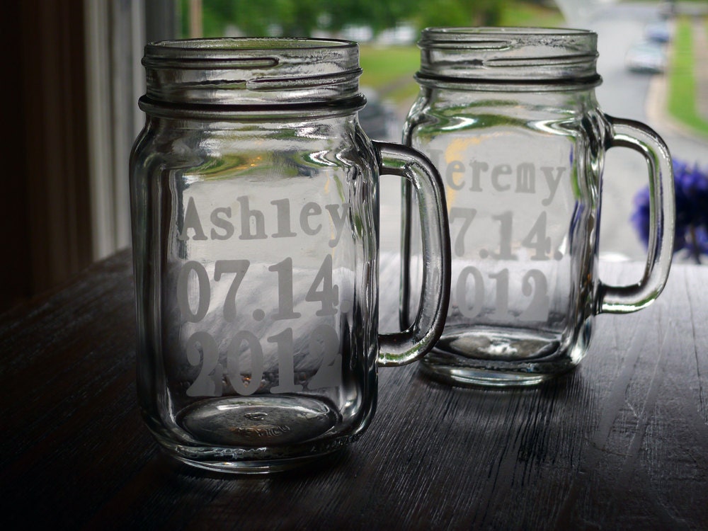 personalized mason jar mug set, mason jar drinking glasses, bride and groom toasting flutes, wedding toasting flutes
