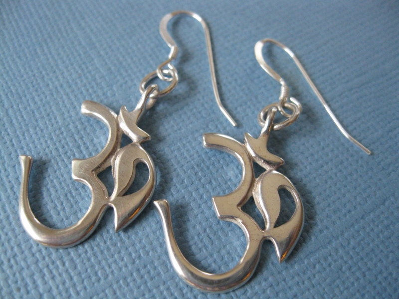 Om Earrings Sterling silver .Free ship and Gift Box