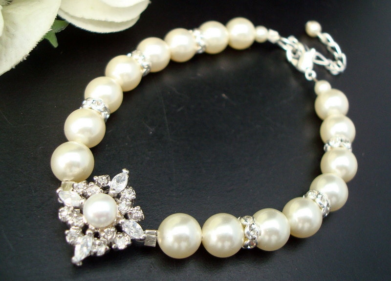 Bridal Pearl Bracelet,Ivory Swarovski Pearls,Pearl Rhinestone Bracelet,Bridal Rhinestone Bracelet,Wedding Pearl Bracelet,Pearl,Cuff,CELIA