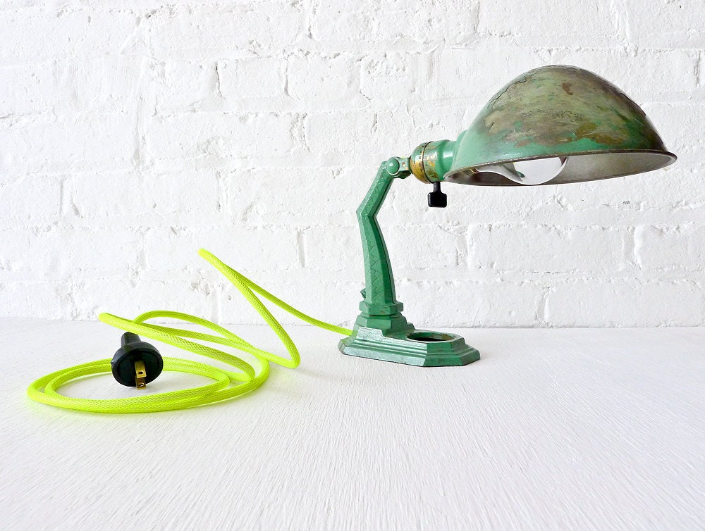 Vintage Bvyrant Industrial Lamp w/ Neon Yellow Net light Cord