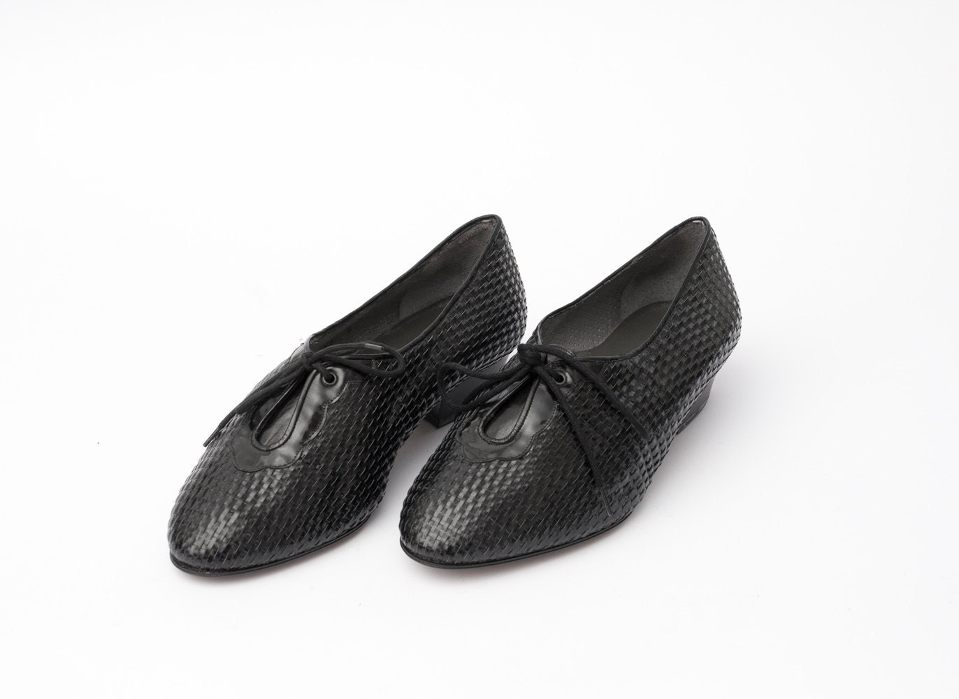 Size 7 wide Black woven Patent leather Shoes laced up Dead Stock Vintage