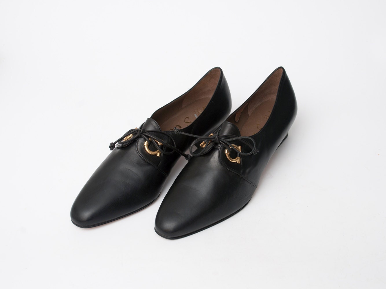 Size 9 Black leather Shoes laced up Golden lace buckles Dead Stock Vintage