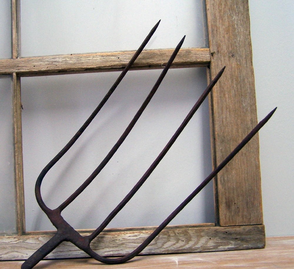 Vintage Farm Pitchfork by OldTimePickers on Etsy