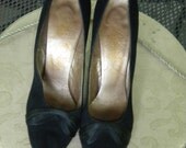 70s Black Suede Heels by Richards of Warren, Size 7 N