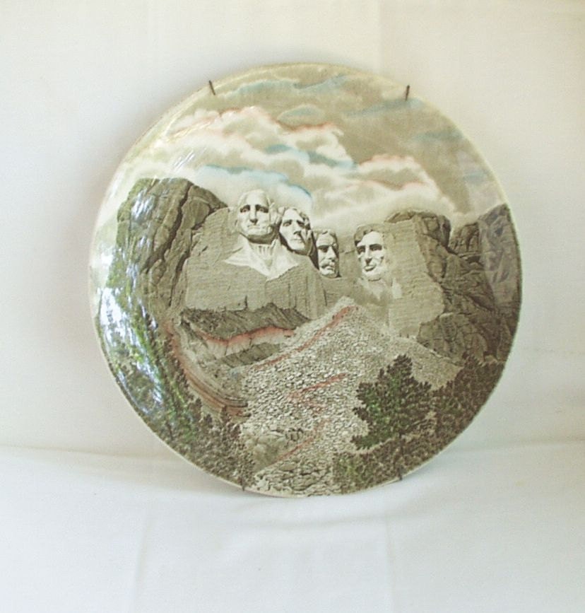 Vintage Souvenir Plate Mount Rushmore South Dakota Plate Black Hills Presidential Souvenir