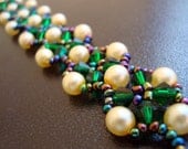 Green Swarovski Bicones & Cream Pearl Bracelet