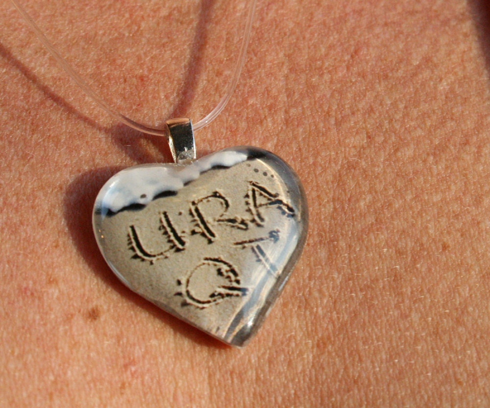 Valentine URAQT Conversation Heart Beach Writing Necklace