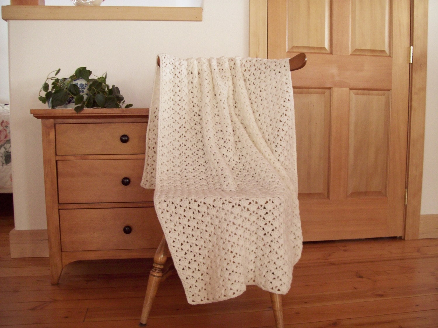 Crocheted Blanket Afghan Blanket Lap Blanket, Winter white 61x36