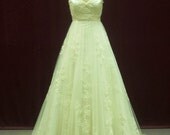 Natural Waiste Bridal Gown Wedding Dress with Straps in Satin and Lace