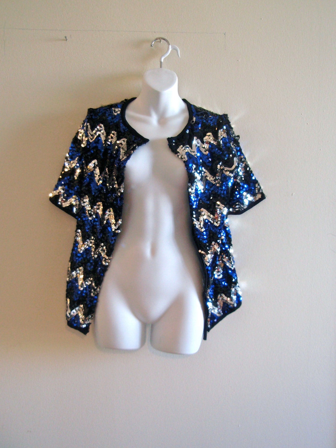 VTG. Avant Garde Sequin Jacket- Med, Glam, Blue, Gaga, Zig Zag