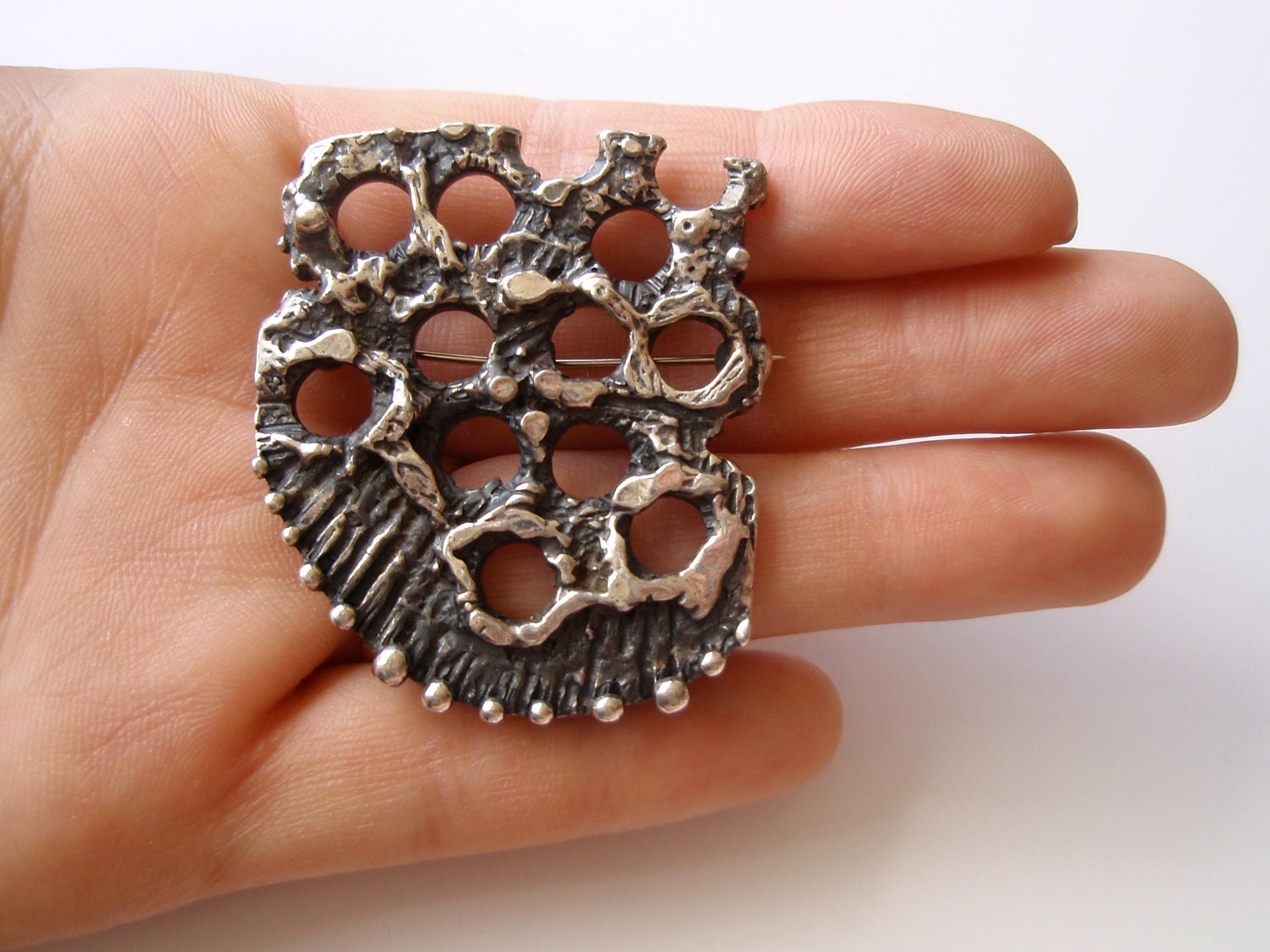 VTG. ROBERT LARIN Modernist Stamped Large Brooch/ Pin- Avant Garde, Designer Jewelry