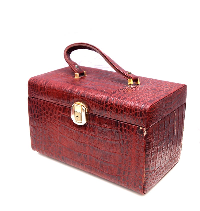 Madeline, French Vintage, Burgundy Crocodile, Leather, Vanity Case, Train Case, Beauty Case from Paris