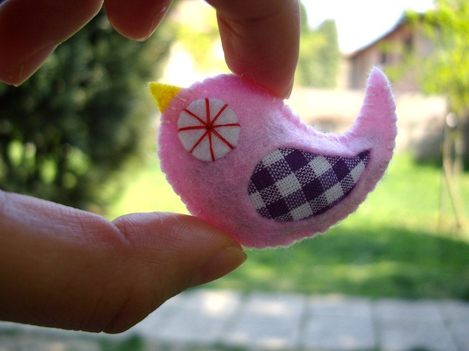 Felt Brooch - Pink Bird