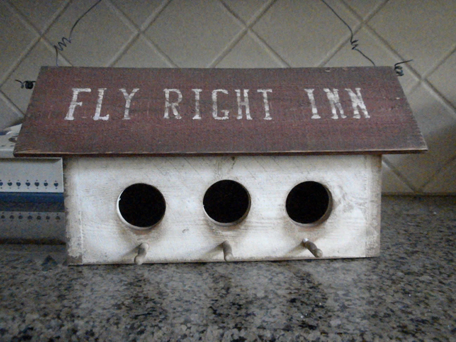 Fly Right Inn 3 Hole Country Primitive Birdhouse