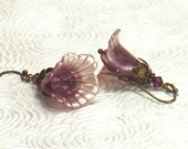 Lilac two toned hand dyed Lucite Lily Earrings, Vintage Style, Swarovski Crystals, Czech Glass