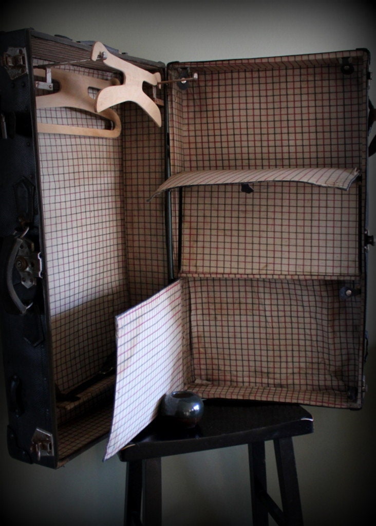 Vintage Black Suitcase Extra Large