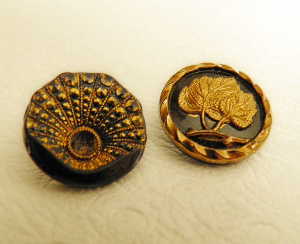 Vintage Black Glass Buttons Leaf and Shell