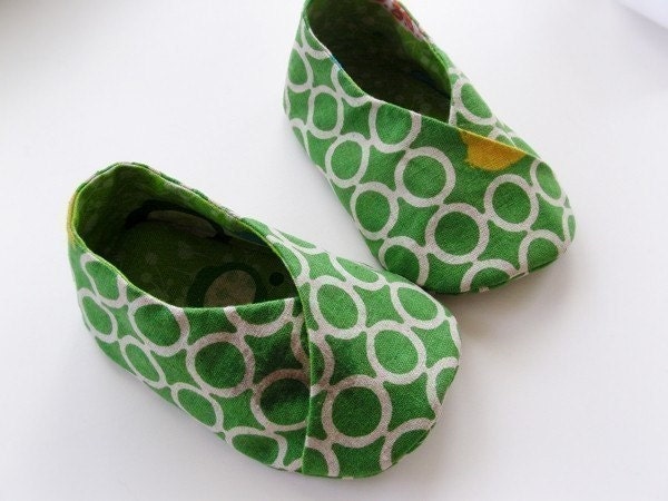 no 040 Michi Kimono-Style Baby Booties PDF Pattern