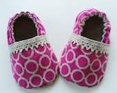 no 084 Lilac Baby Booties PDF Pattern