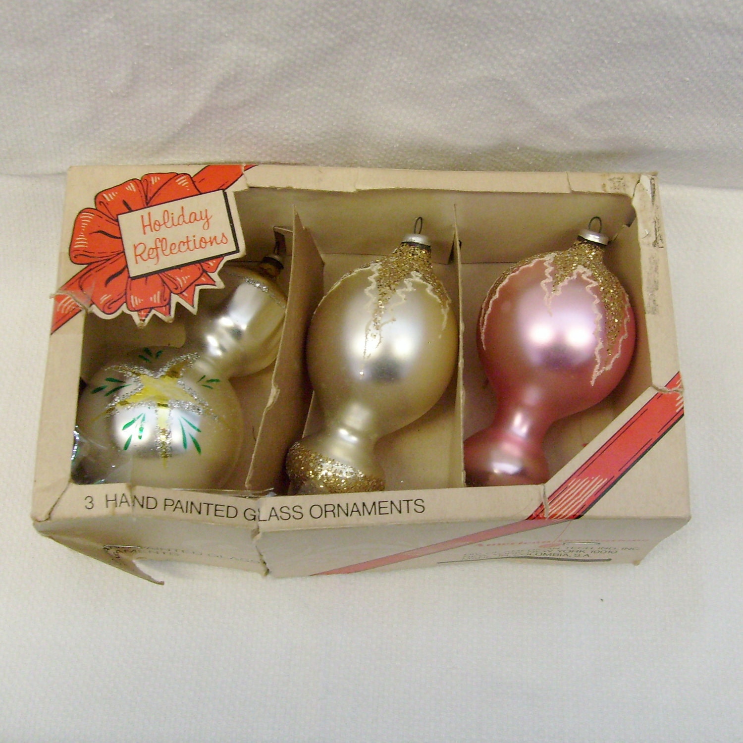 Vintage Christmas glass ornaments box set 3 finial teardrop gold snowcap and star Columbia hand painted